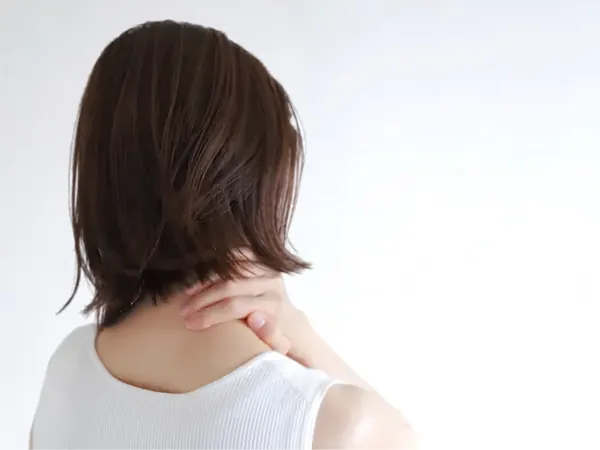 首や肩のつらさに悩む方
